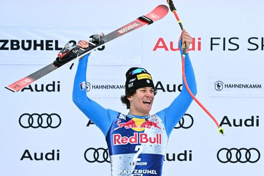 Giovanni Franzoni gewinnt die Abfahrt in Kitzbühel