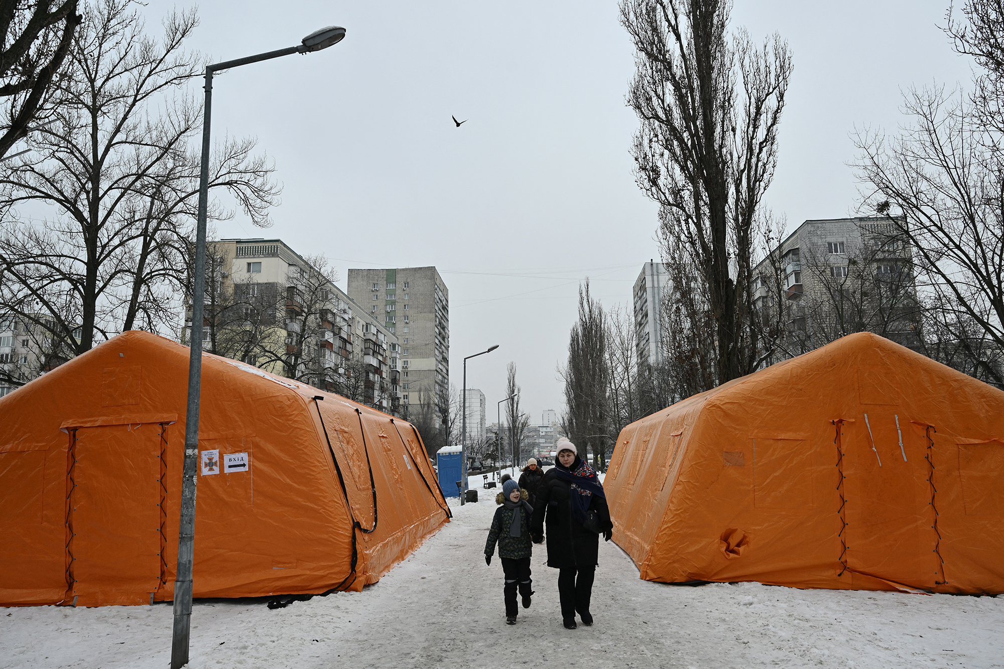 Neue-Angriffe-auf-die-Ukraine-Tausende-in-Kiew-ohne-Heizung
