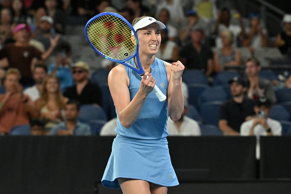 Elise Mertens jubelt nach dem Sieg über Nikola Bartunkova