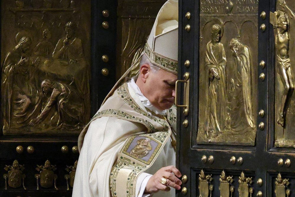 Papst Leo schließt Heilige Pforte