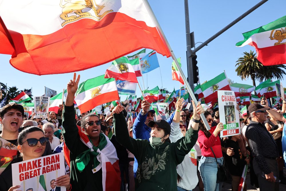 Solidaritätsdemo für Proteste im Iran Protestierende in Los Angeles