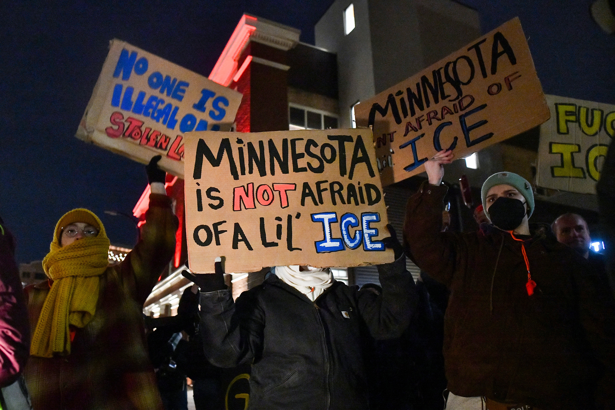 Proteste-nach-t-dlichen-Sch-ssen-in-Minneapolis-halten-an