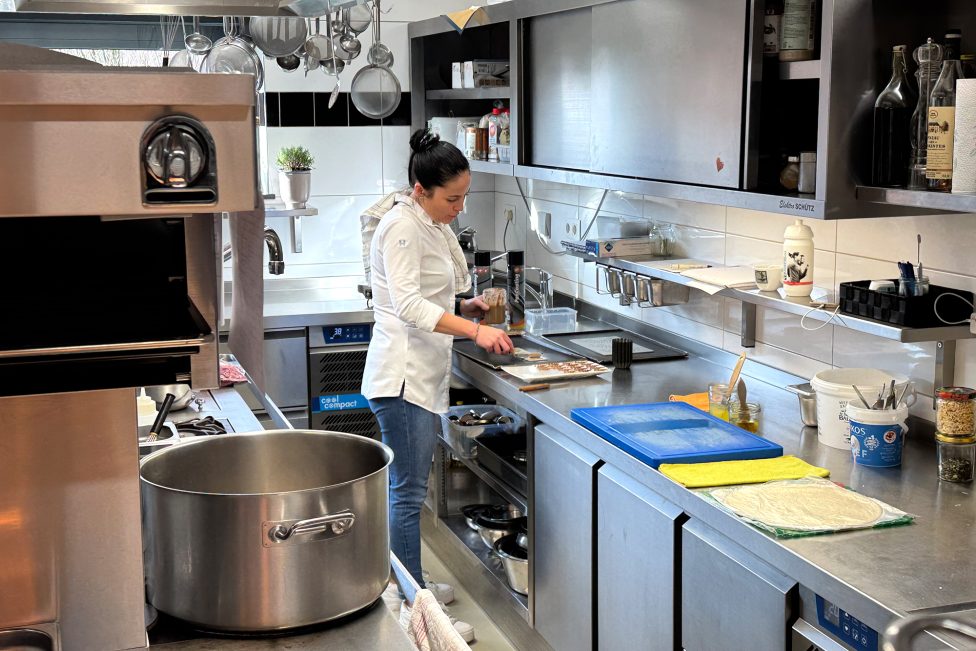 Ricarda Grommes in ihrer Küche