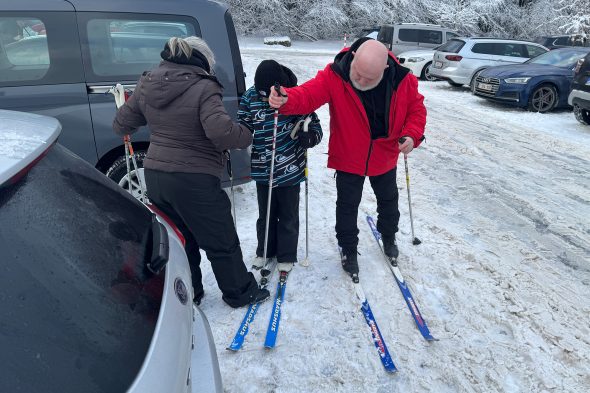 Schneetouristen auf Botrange