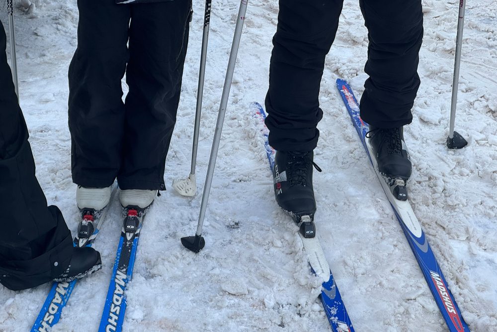 Schneetouristen auf Botrange