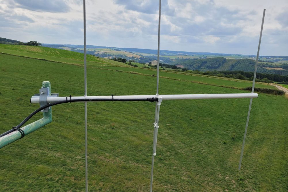 Aufnahme des BRF-Sendemastes in Auel von oben