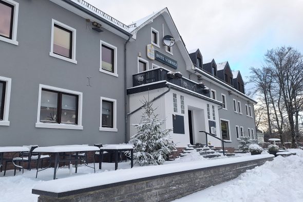 Das Hotel Schröder verleiht Langlauf-Ski