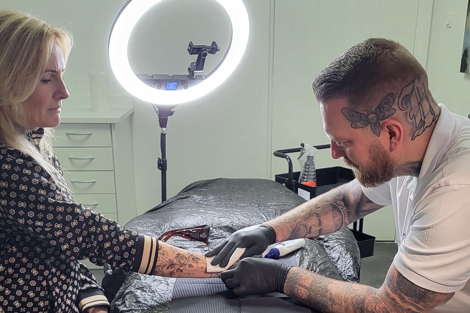 Wenn-das-Tattoo-zur-Last-wird-Entfernung-mit-Laser-in-Vaals