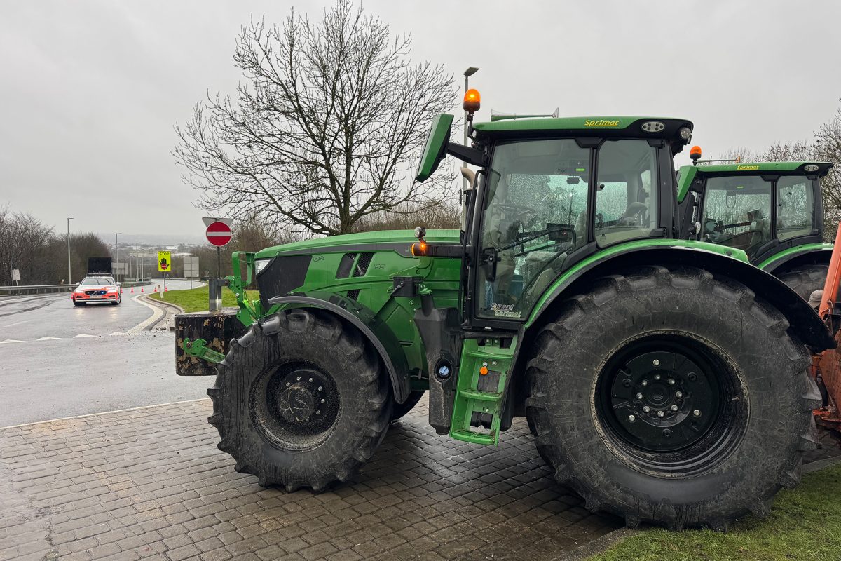 Bauernproteste am Autobahnkreuz Battice
