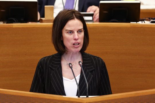 Valerie Dejardin im Wallonischen Parlament