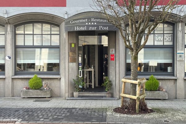 Gebäude des Hotel-Restaurant Zur Post von Eric Pankert in St. Vith