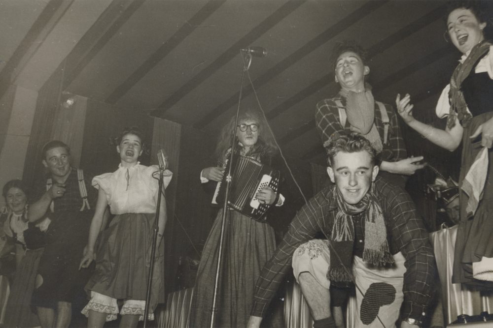 Die 3 Hänsel mit Verstärkung bei der Prinzenproklamation in St. Vith 1956