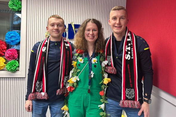 BRF-Moderatorin Lena Orban mit den Galmei Boys