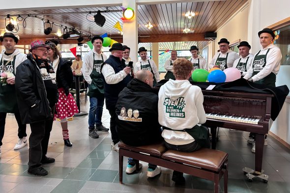 Sven & his Blumenheinis im BRF-Foyer