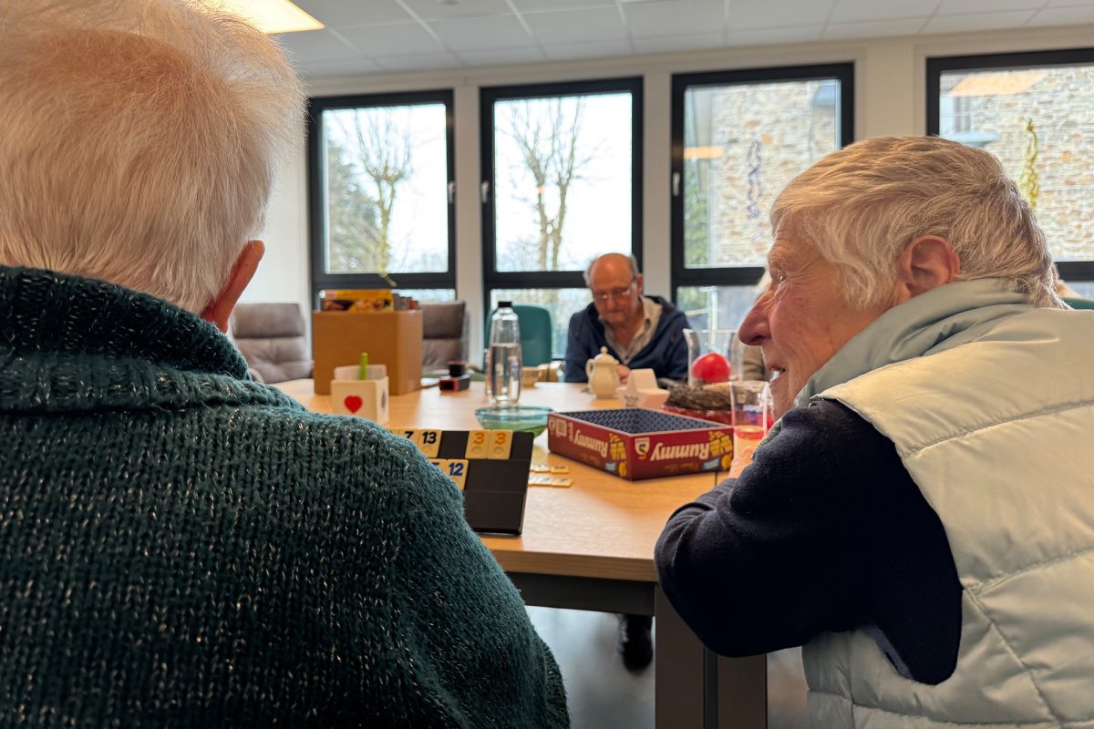 Aktivität im neuen Gemeindezentrum "Bambusch" in Amel