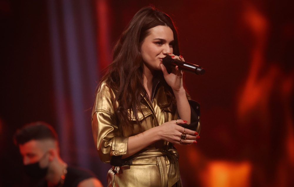 Alice Van Eesbeeck alias Essyla bei einem Auftritt bei "The Voice"