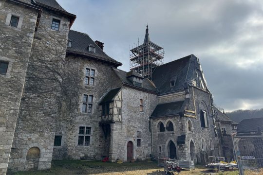 Sicherungsarbeiten an der Eyneburg in vollem Gange