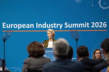 Ursula von der Leyen auf dem "Europäischen Industriegipfel" in Antwerpen