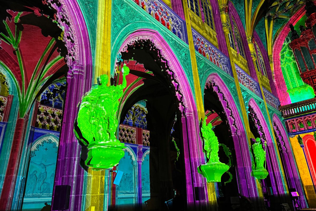 "Le Secret": Lichtershow in der Lütticher Kirche Saint-Jacques