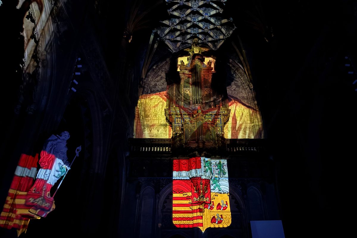 "Le Secret": Lichtershow in der Lütticher Kirche Saint-Jacques