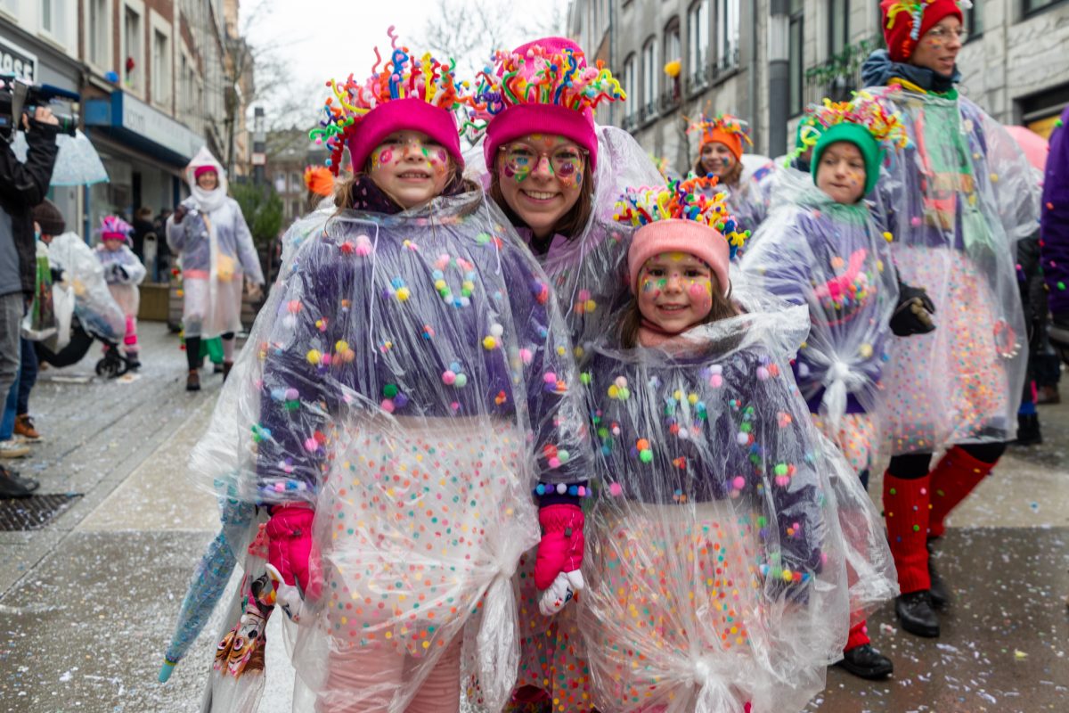 Rosenmontagszug in Eupen