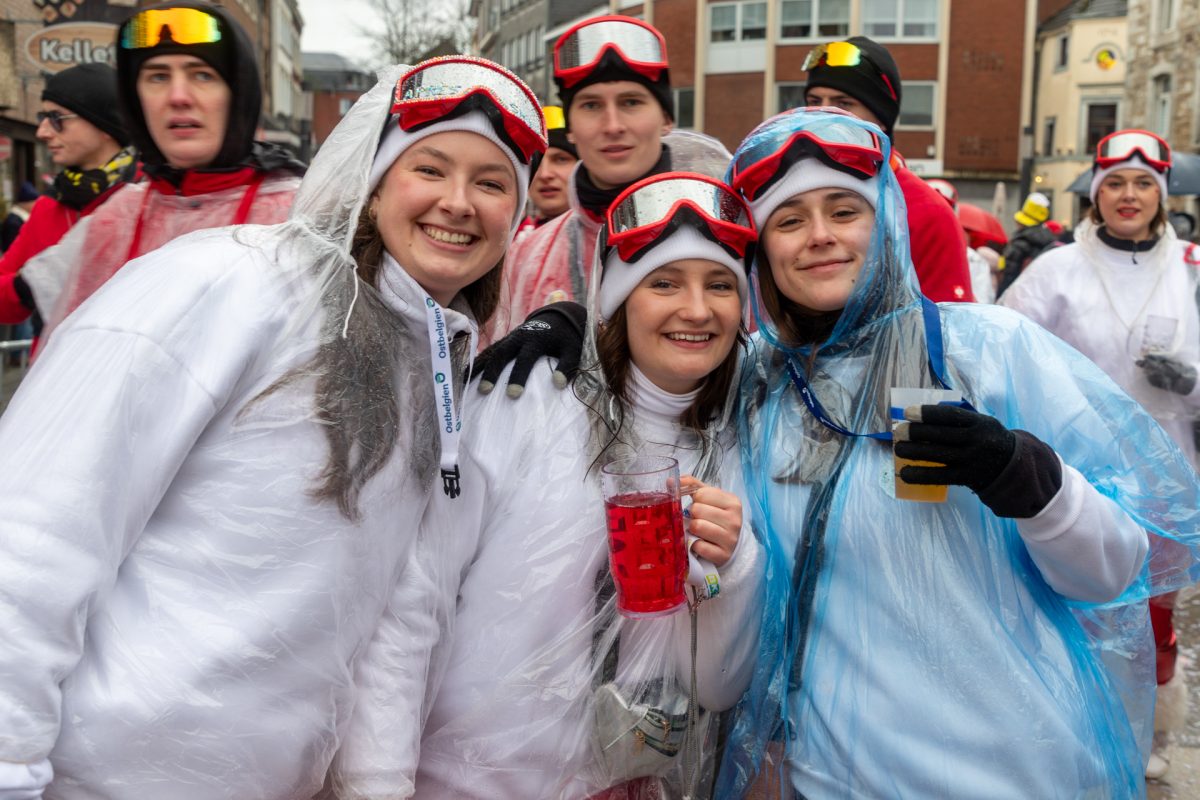 Rosenmontagszug in Eupen
