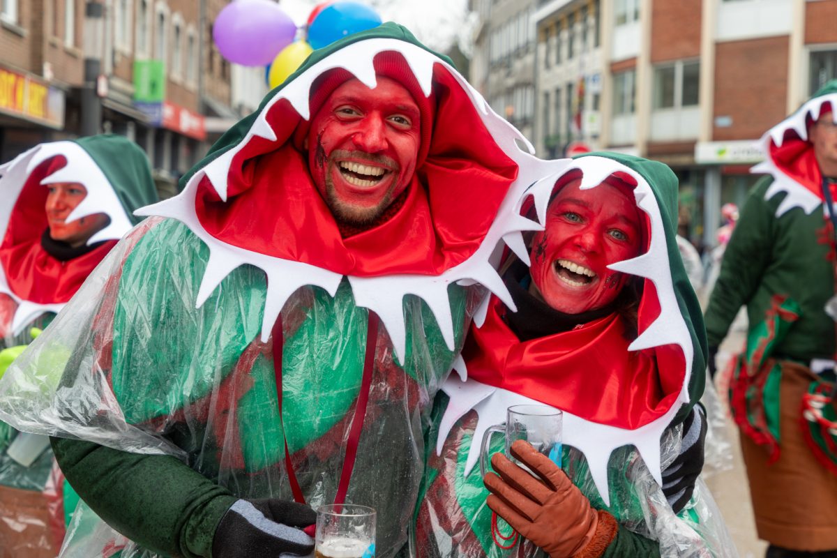 Rosenmontagszug in Eupen