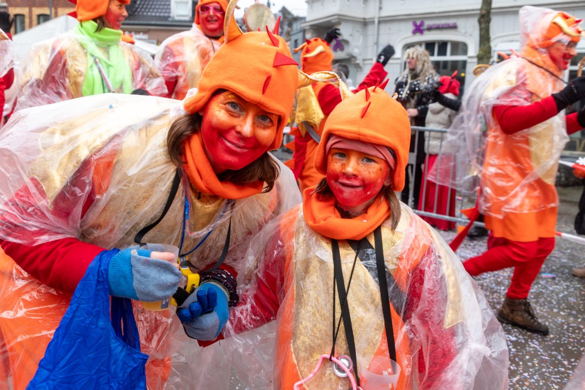 Rosenmontagszug in Eupen