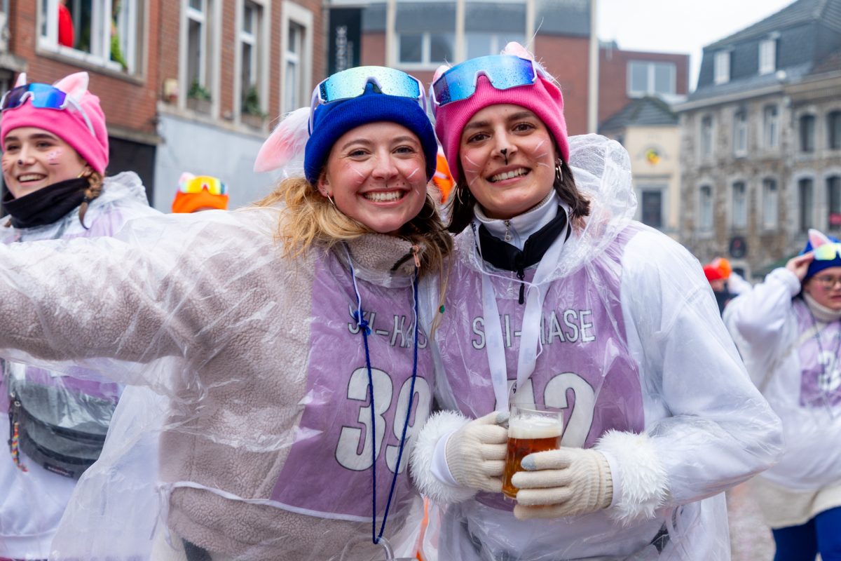 Rosenmontagszug in Eupen