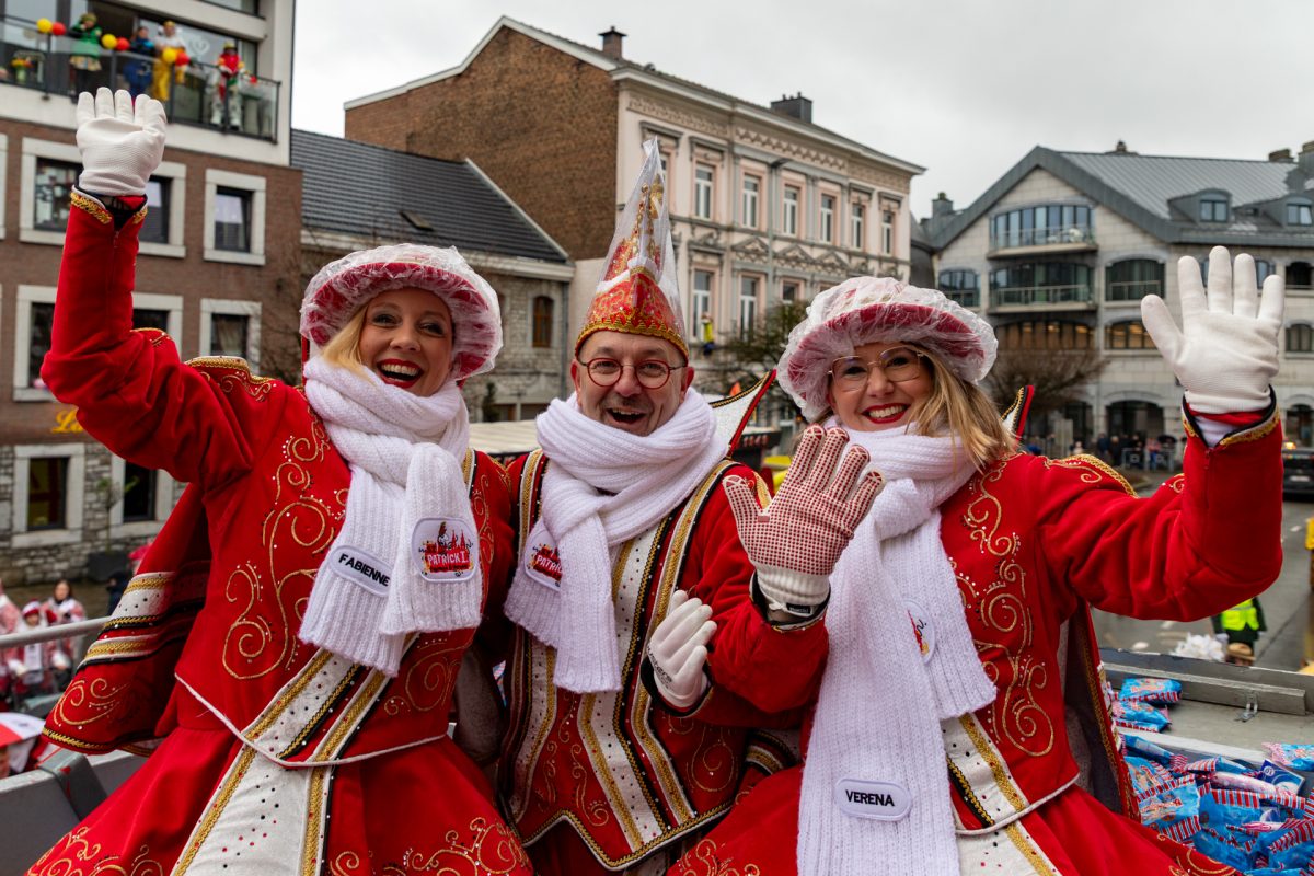 Rosenmontagszug in Eupen