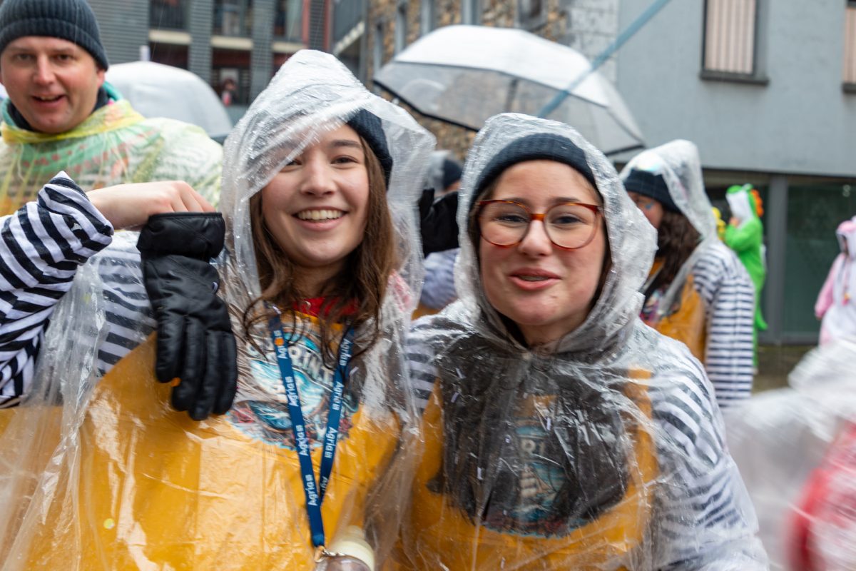 Rosenmontagszug in Eupen