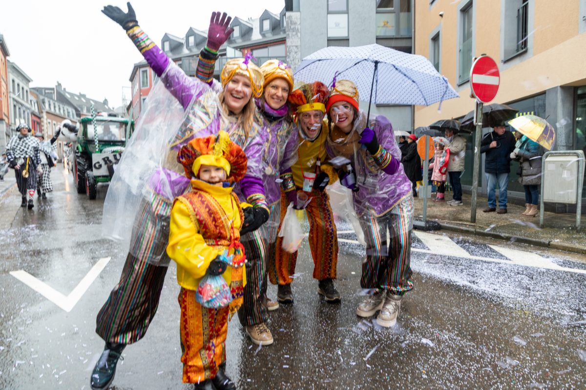 Rosenmontagszug in Eupen