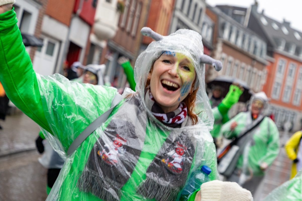 Rosenmontagszug in Eupen