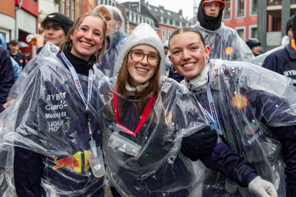 Rosenmontagszug in Eupen