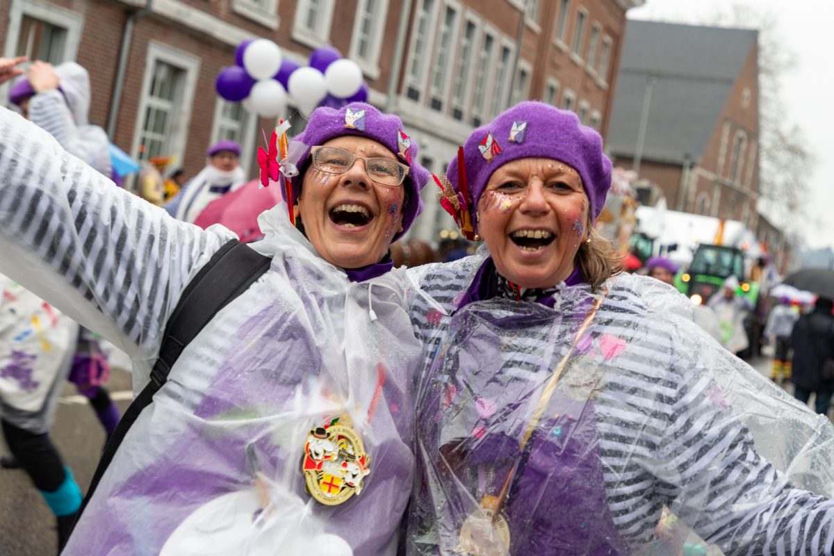 Rosenmontagszug in Eupen