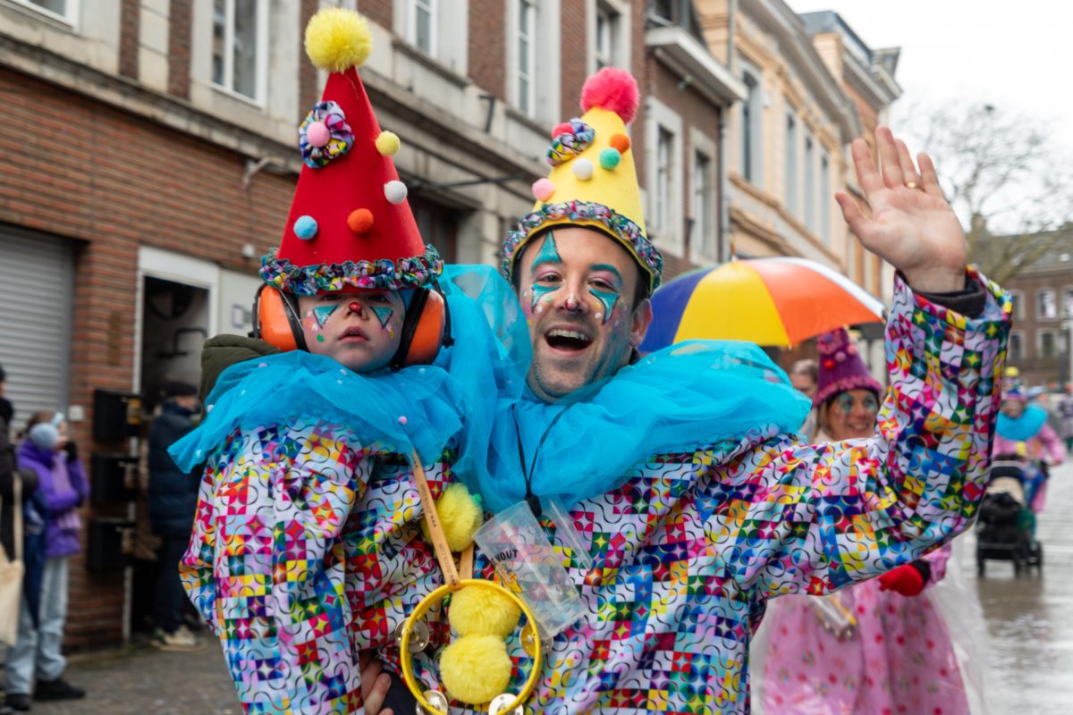 Rosenmontagszug in Eupen