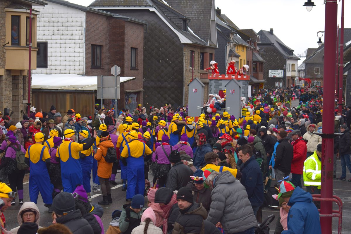 Rosenmontagszug in Büllingen