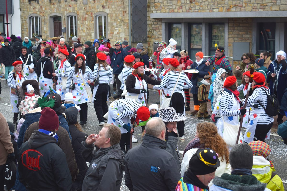 Rosenmontagszug in Büllingen