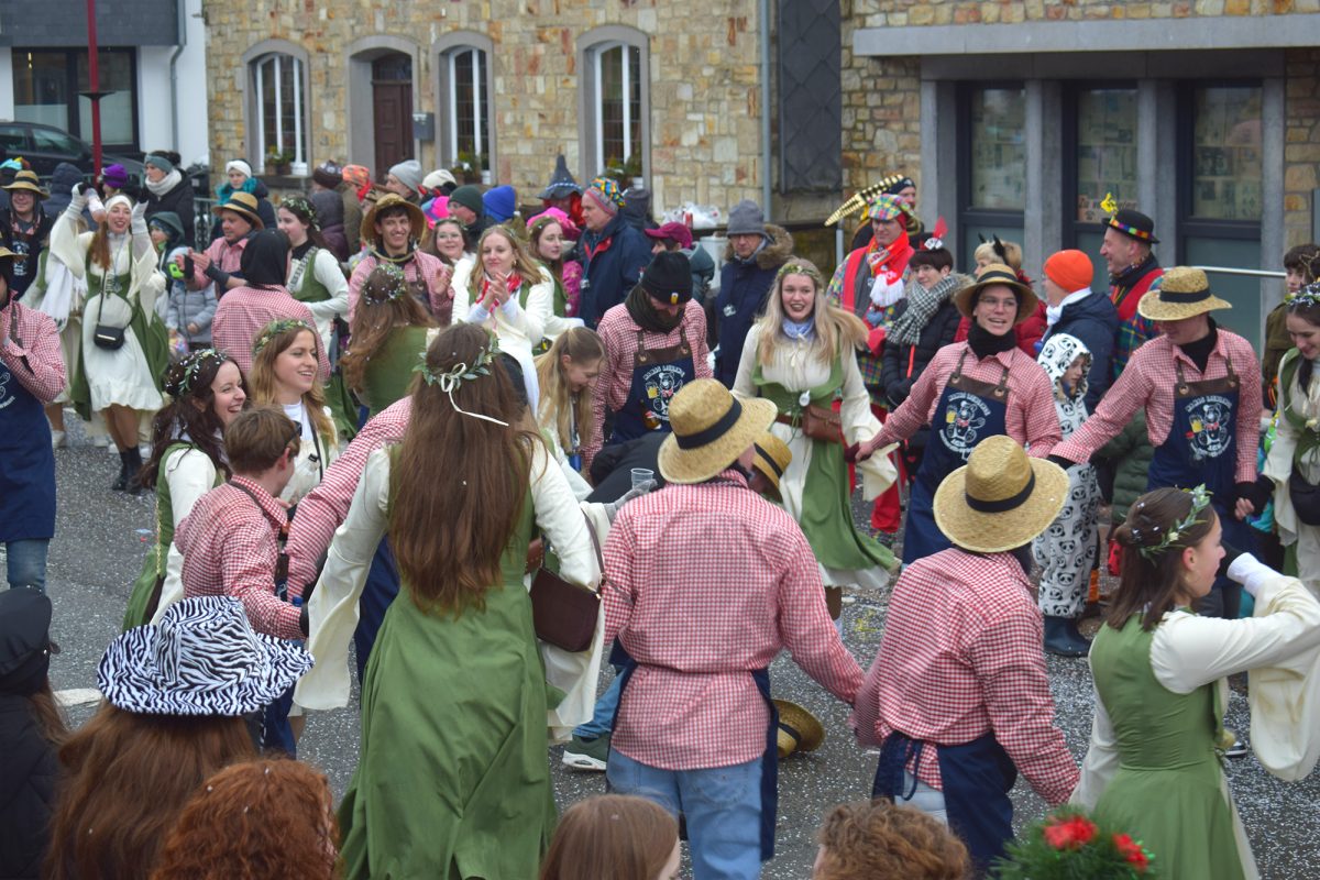 Rosenmontagszug in Büllingen