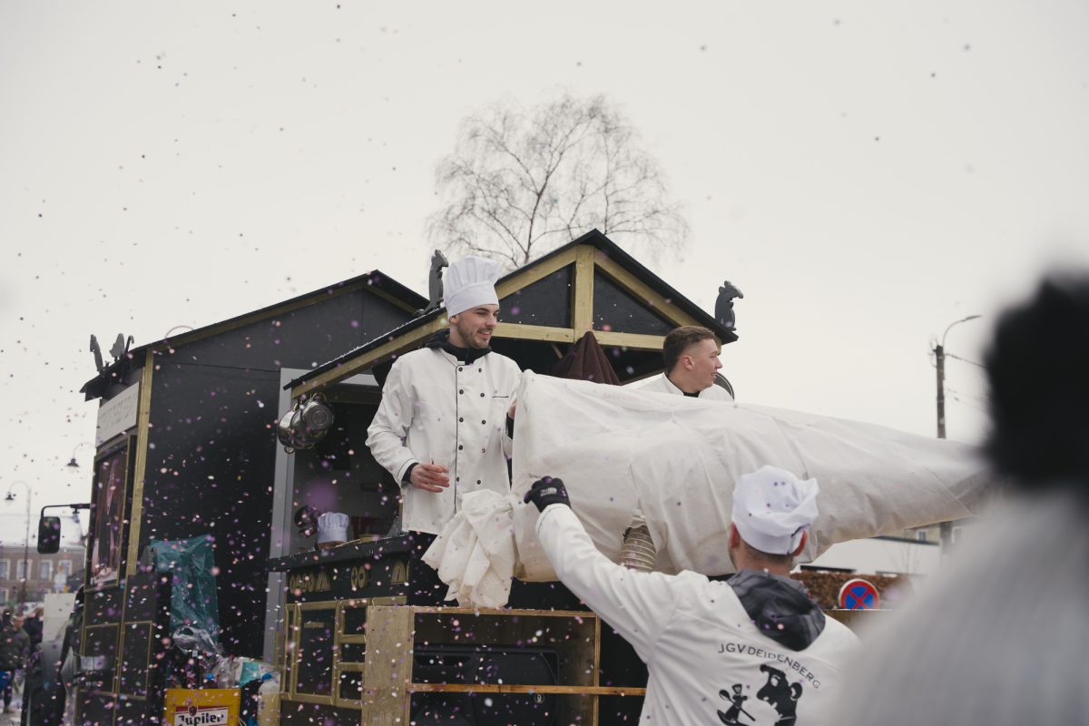 Rosenmontagszug in Bütgenbach 2026