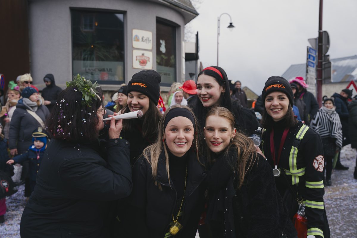 Rosenmontagszug in Bütgenbach 2026