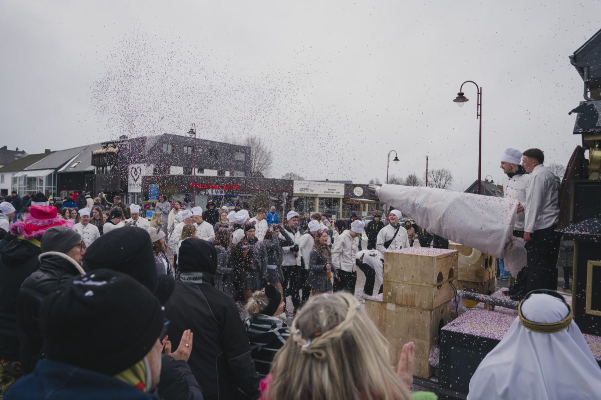 Rosenmontagszug in Bütgenbach 2026