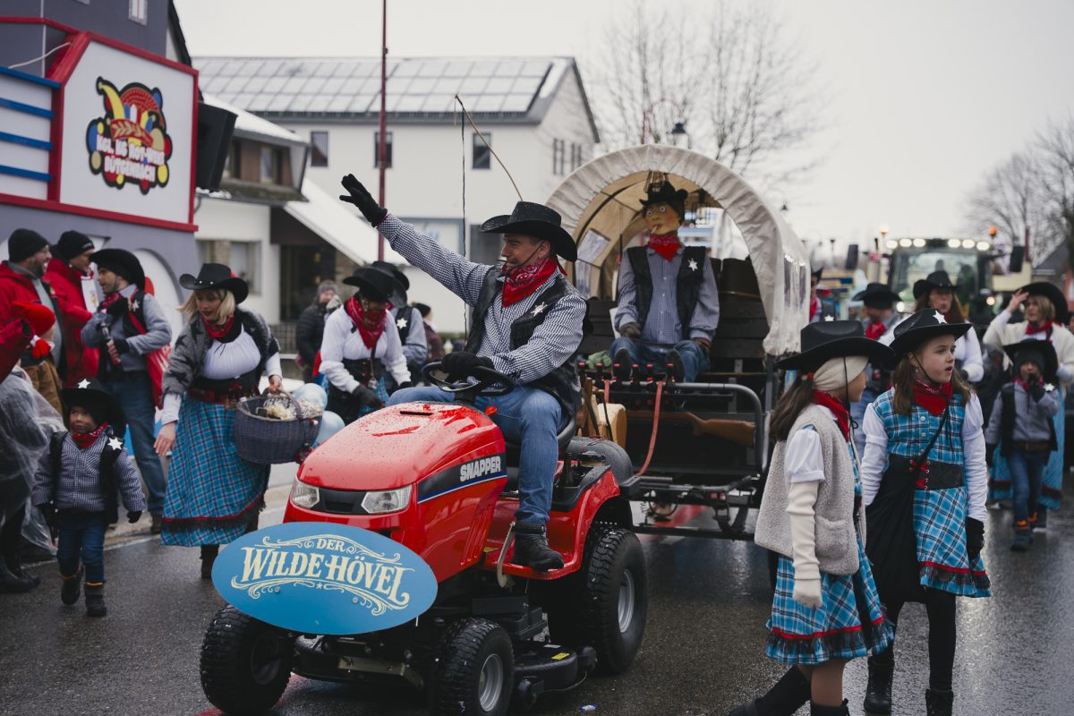 Rosenmontagszug in Bütgenbach 2026