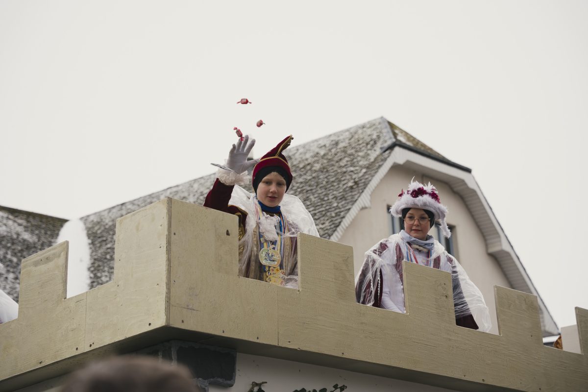 Rosenmontagszug in Bütgenbach 2026