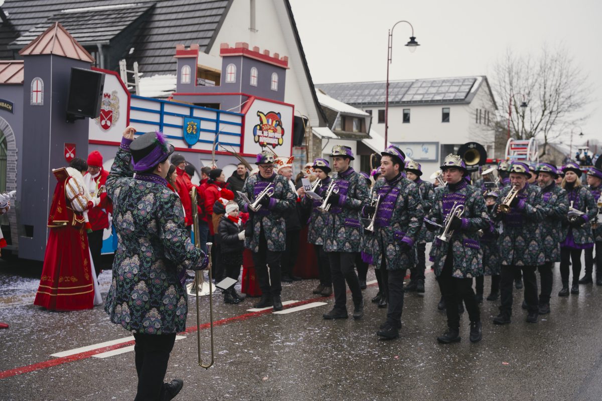 Rosenmontagszug in Bütgenbach 2026