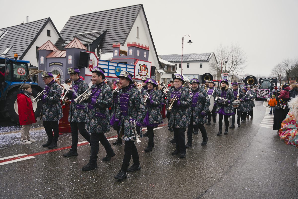 Rosenmontagszug in Bütgenbach 2026