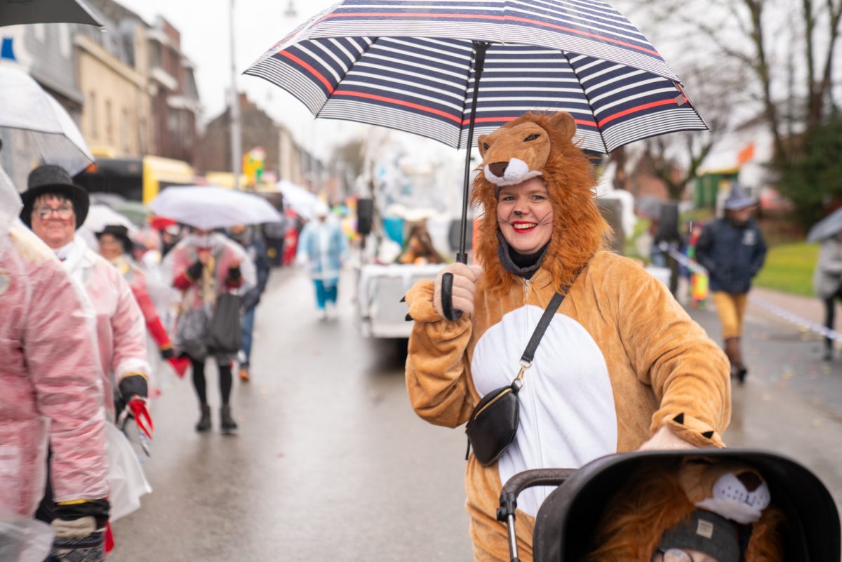 Rosenmontagszug in Kelmis 2026