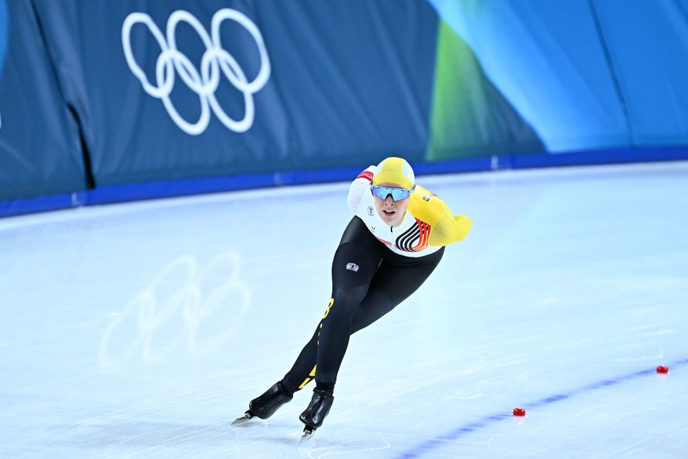 Sanrinde Tas beim olympischen 3.000-Meter-Lauf