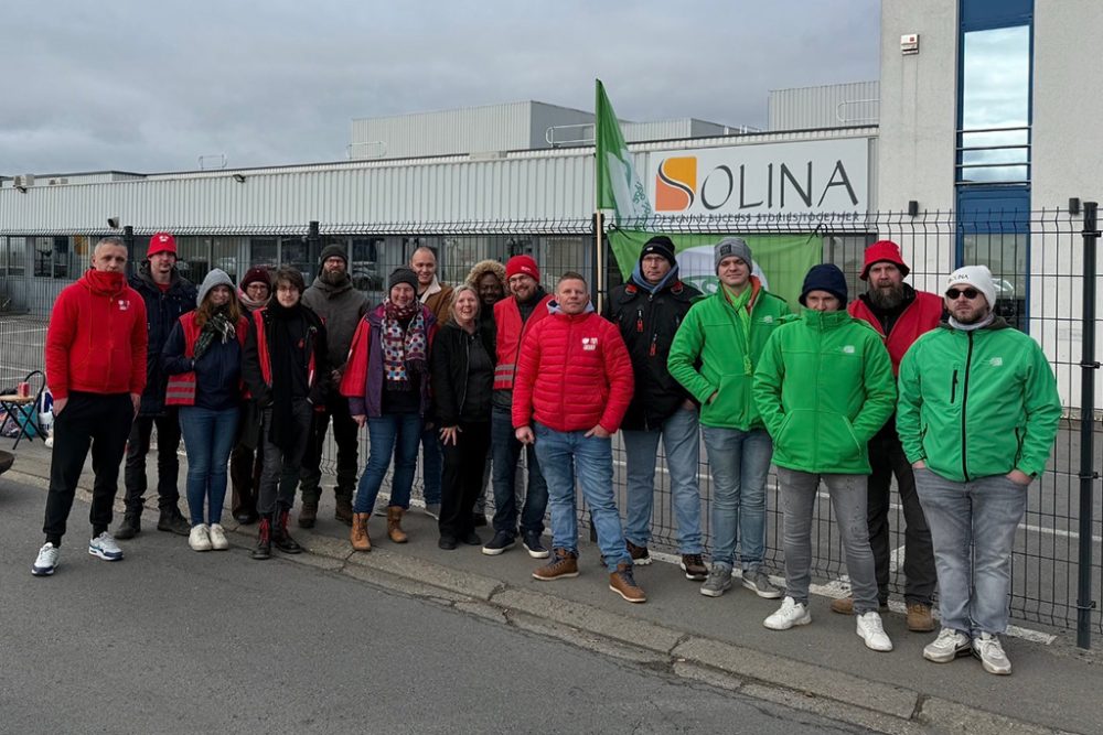 Streikposten vor dem Solina-Werk in Eupen
