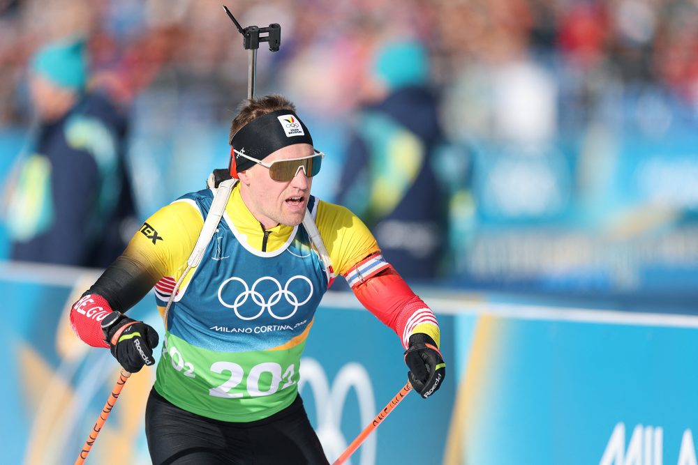Thierry Langer während der Mixed-Staffel bei den Olympischen Winterspielen in Mailand und Cortina d'Ampezzo
